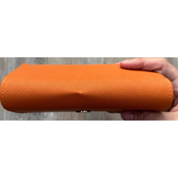 Tory Burch Orange Glasses Case w/Cleansing Cloth - Picture 9 of 12